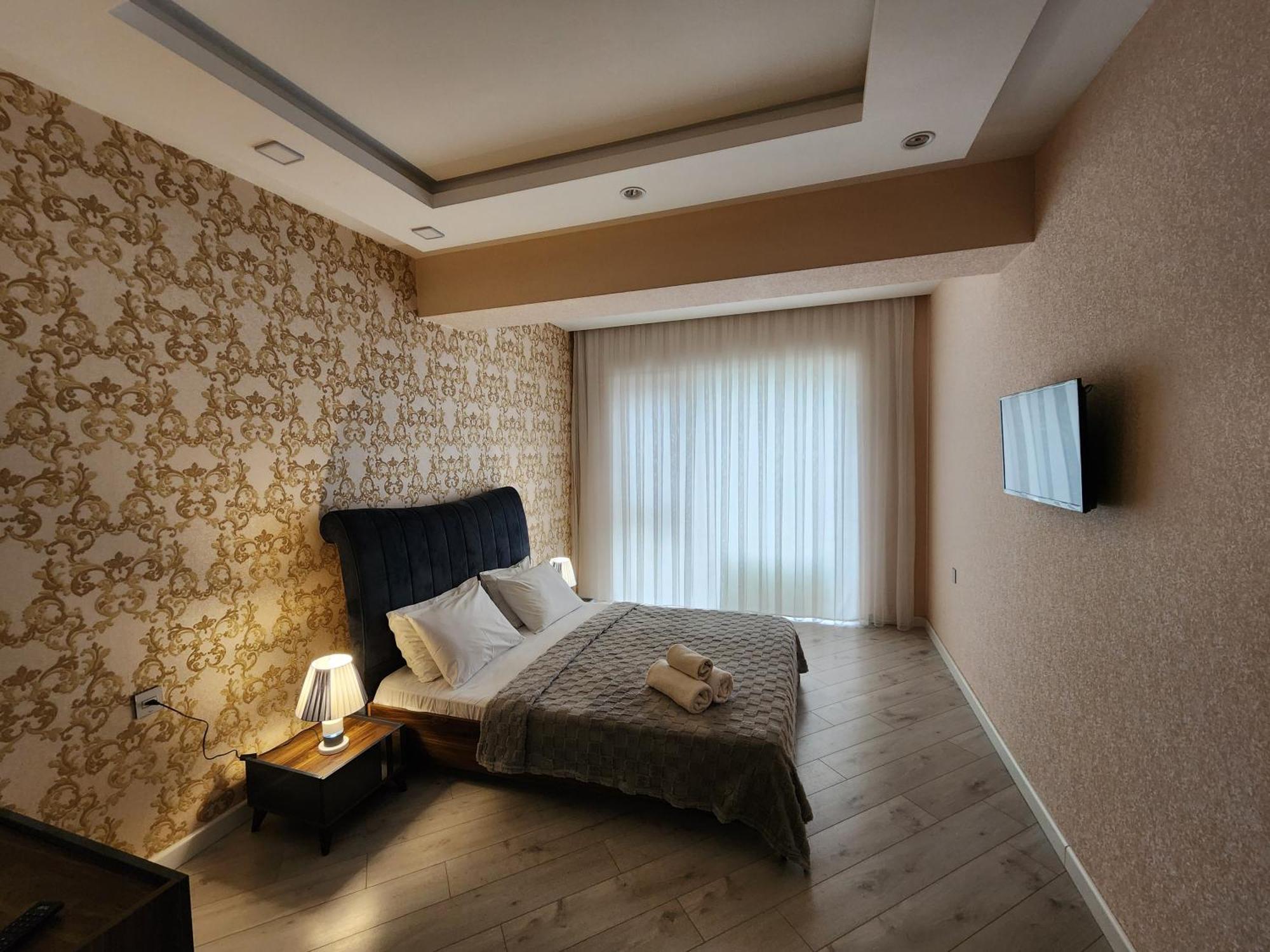 Park Azure Lux Apartment Bakoe Buitenkant foto